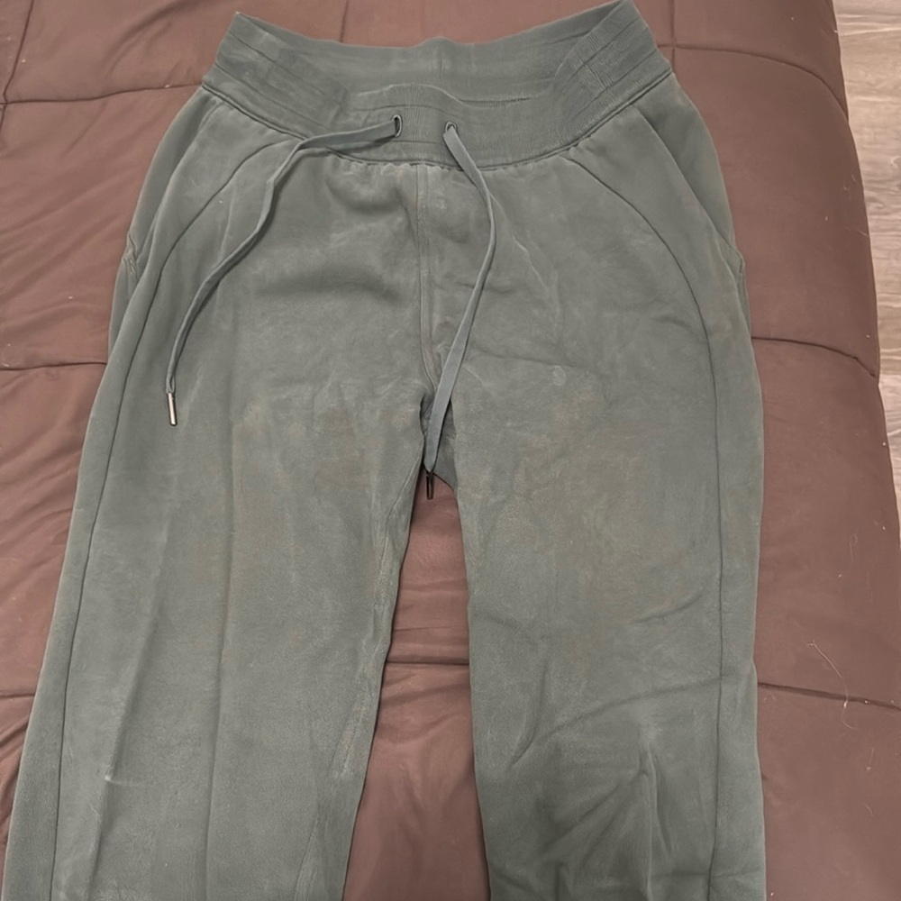 Lululemon scuba joggers